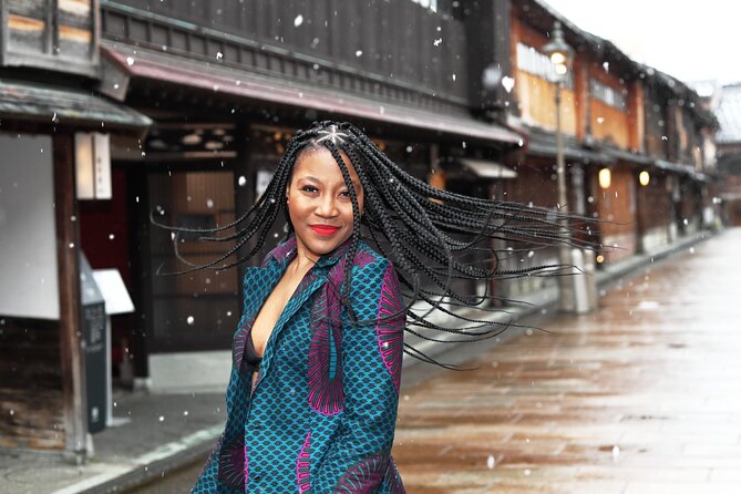 Photoshoot session by professional photographer in Kanazawa - Why a Kanazawa photoshoot can be worth the cost