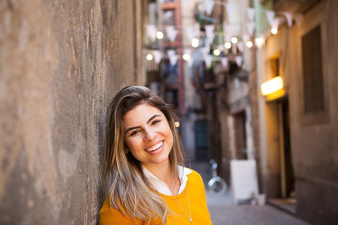 Photoshoot tour in Barcelona Secret Corners - Finishing at Ciutadella Park and the Arc