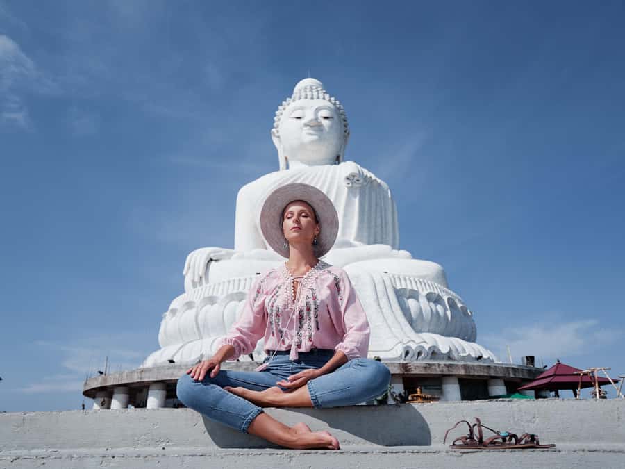 Phuket: City Highlights and Hidden Gems Instagram Tour - Wat Chalong: temple art and a chance to make an offering