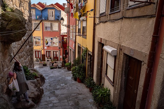 Porto 1/2 Day Walking Photo Tour & Portraits - Who will get the most from this experience
