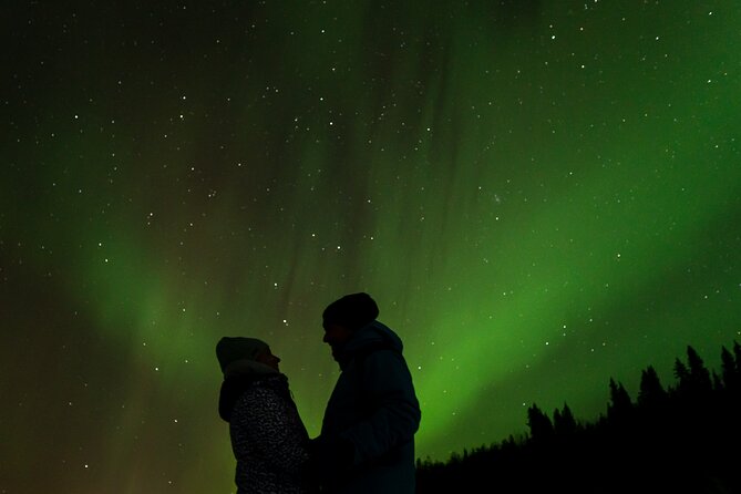 Private Northern Lights Photography Hunting - Fire, soup, and the human side of the wait