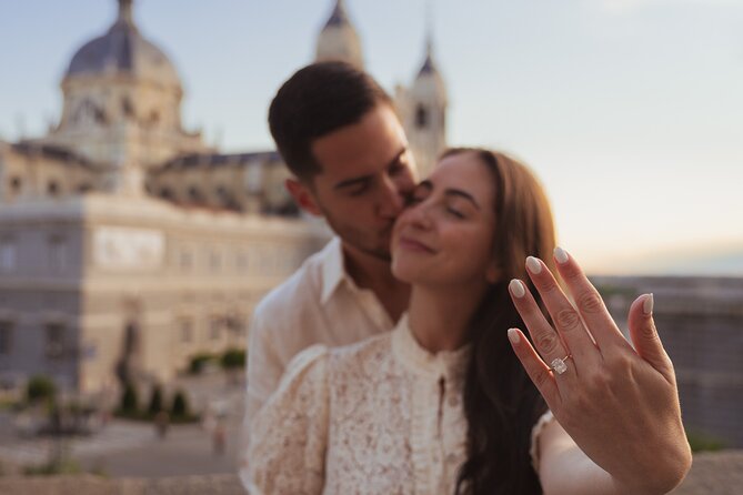 Private Photo Session Tour for Couples in Madrid - Key points to know before booking