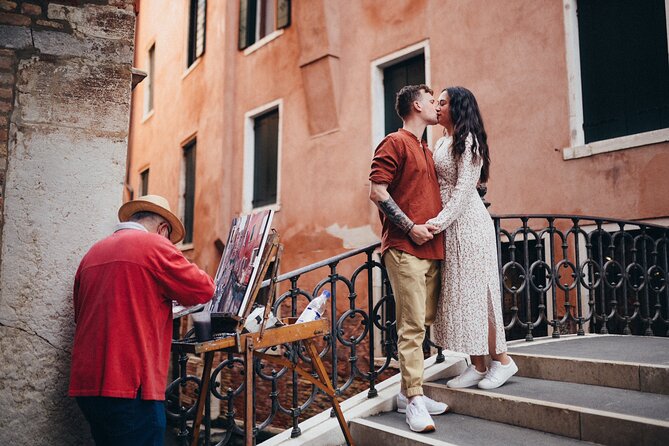 Private Photo Shoot in Venice with Gondola Ride Included - Is $435.43 good value?