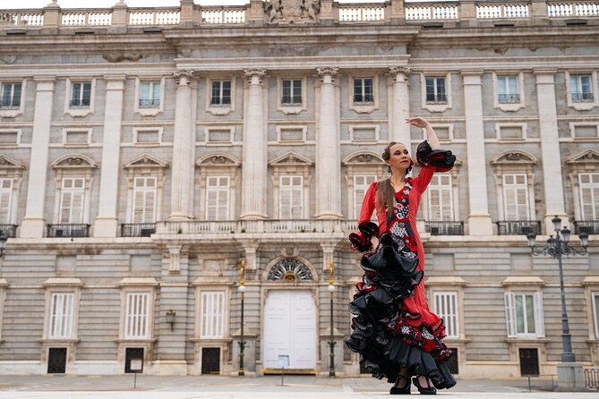 Private Photography Tour of Madrid - Plaza de la Villa changes the mood