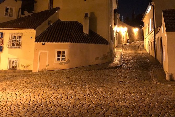 Private Photography Tour of Prague by Night - Who should book this night walk?