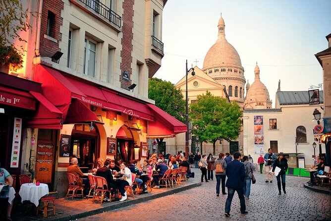 Private Photography Walking Tour of Paris: Latin Quarter or Montmartre - Key points at a glance