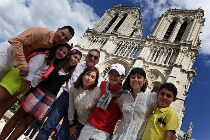 Private Photography Walking Tour of Paris: Latin Quarter or Montmartre - The Latin Quarter: Notre Dame and Left Bank character