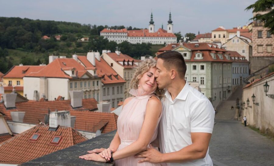 Private photoshoot in Prague - Starting at the Charles IV statue or Astronomical Clock