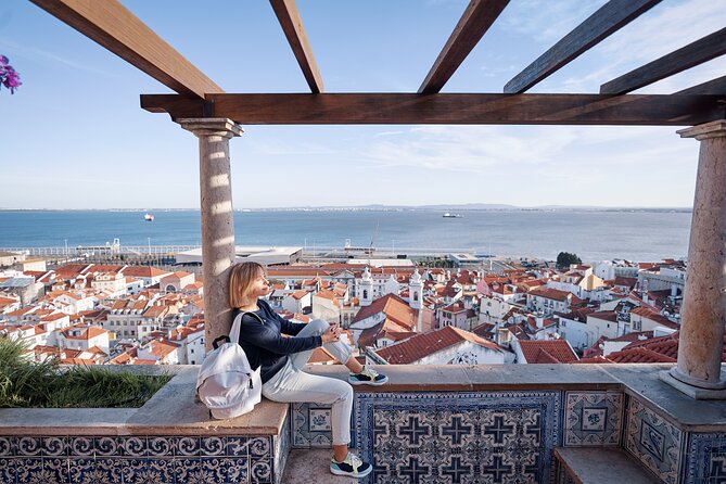 Private Professional Photoshoot at Alfama, Lisbon - Key points to know before booking