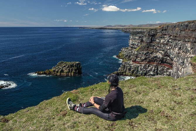 Private Secret Spots of Iceland Full day Tour with Photography by Luke - Grænavatn and its unusual green water