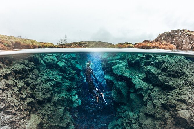 Private Silfra Snorkeling 6 p. group - Meet on Location - with Underwater Photos - Hot chocolate is more than a cute extra