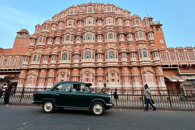 Private Tour of Instagrammable Photogenic Spots in Jaipur - City Palace brings grand rooms and blue walls