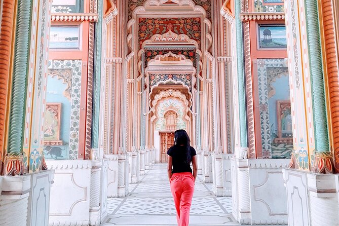 Private Tour of Jaipur's Most Instagrammable & Photogenic Spots - Patrika Gate and Jal Mahal: the best opening images