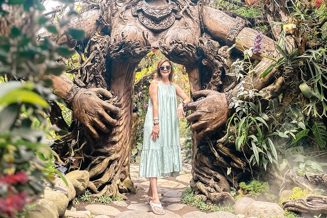 Private Ubud Instagrammable Tour - All Inclusive - Sari Timbul, art, gardens, and photo props