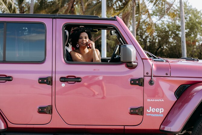 Private Vacation Photoshoot with Photographer in Miami Beach - The Photographer’s Style and Personal Direction