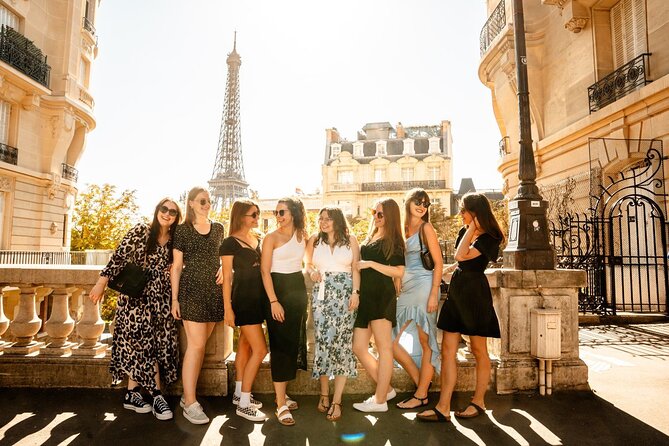 Professional Eiffel Tower Photo Tour with VOGUE Photographer - Avenue de Camoens is the star of the session