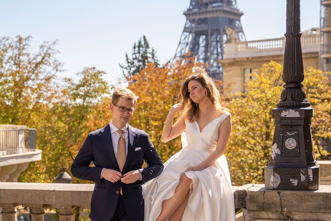 Professional Eiffel Tower Photo Tour with VOGUE Photographer - Avenue de New York brings in the Seine