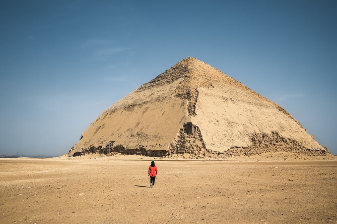 Professional Photo Shoot & Authentic Cairo Walking Tour - Omar’s role: photographer first, guide second