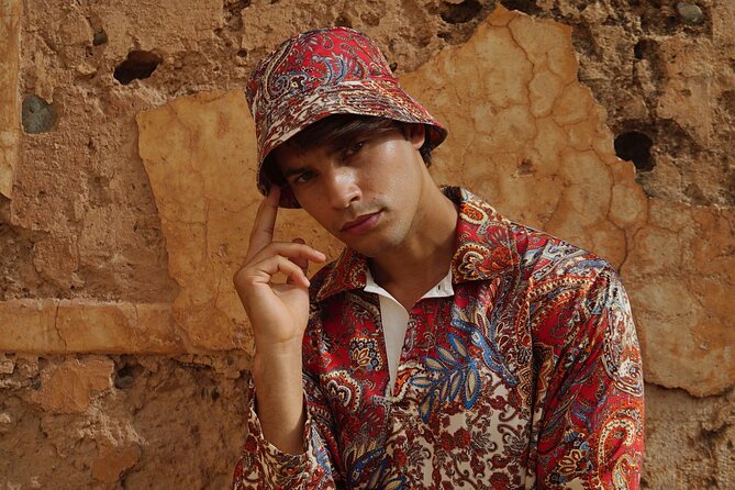 Professional Photographer in Marrakech - Choosing between a garden, historic site, or mountain setting