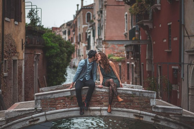 Professional Photographer in Venice, Italy - Why a private photo session works well in Venice