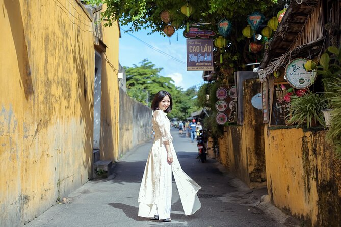 Professional Photography Tour Optional Ao Dai Dress in Hoi An - Stop three: Thu Bon River and the optional lantern ride