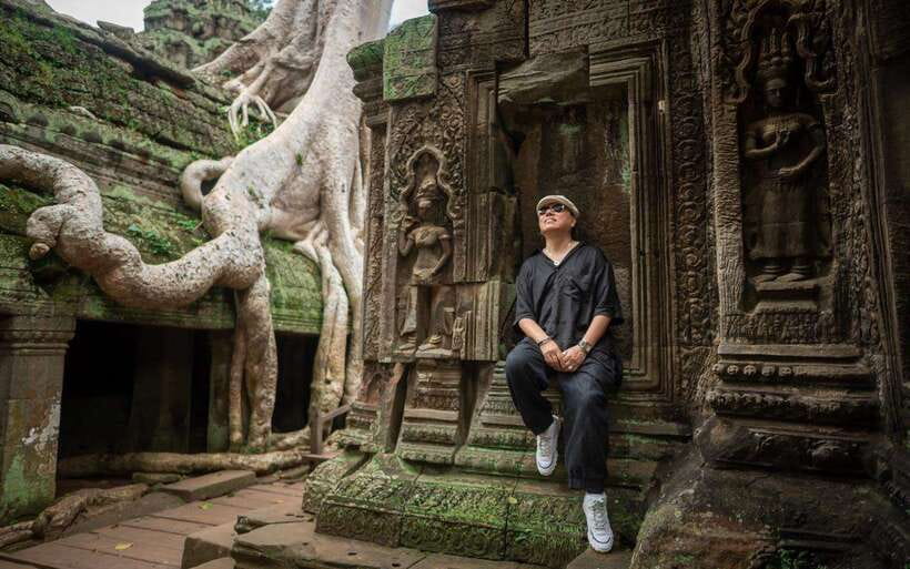 Professional Photoshoot in Angkor Archaeological Park - What the guide-photographer adds