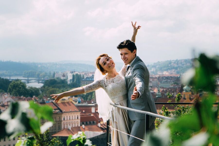 Professional photoshoot in Prague - 1 hour, 30 or 15 min - Is the 15, 30, or 60-minute option best?
