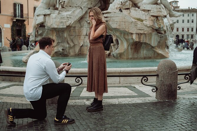 Professional Photoshoot in Rome - Walking to Piazza Venezia