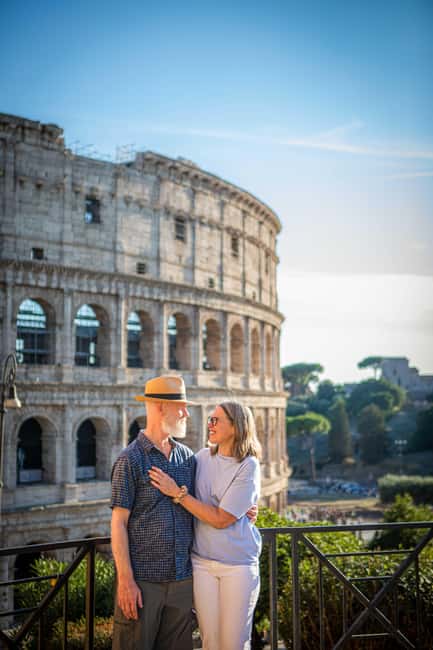 Professional Photoshoot in the Eternal City Rome - How the Photographer Helps You Look Natural