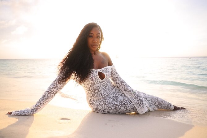 Professional Sunset Photoshoot in Aruba - Meeting at Eagle Beach Playground
