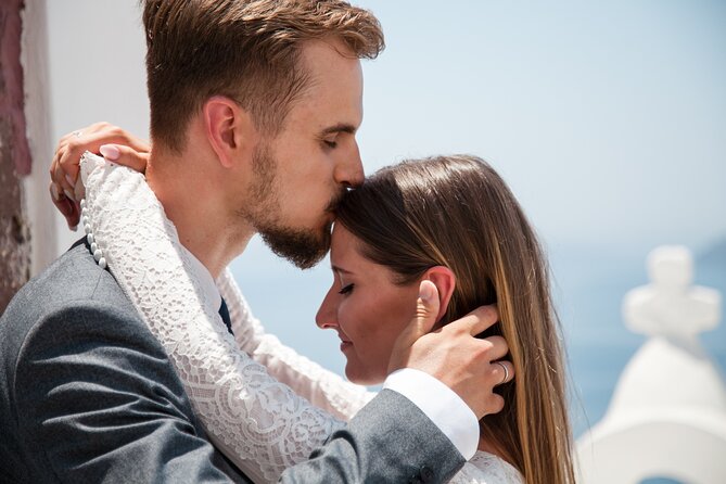 Proposal Photoshoot Santorini - Why a Santorini proposal deserves professional photographs