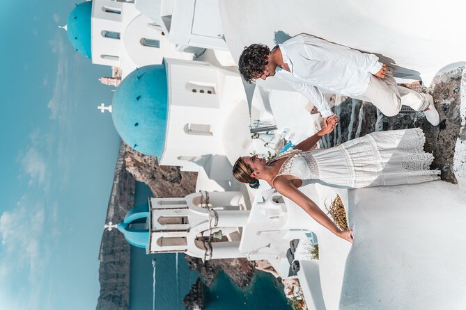 Proposal Photoshoot Santorini - Who should book this Oia photoshoot
