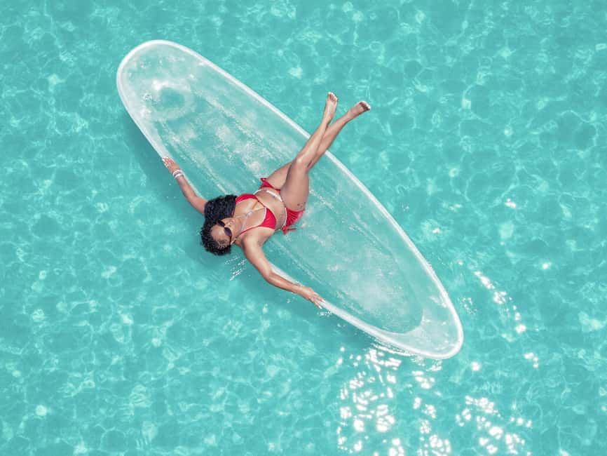 Punta Cana: Single Clear Kayak Photoshoot - One hour of posing, beach chairs, and aerial photography