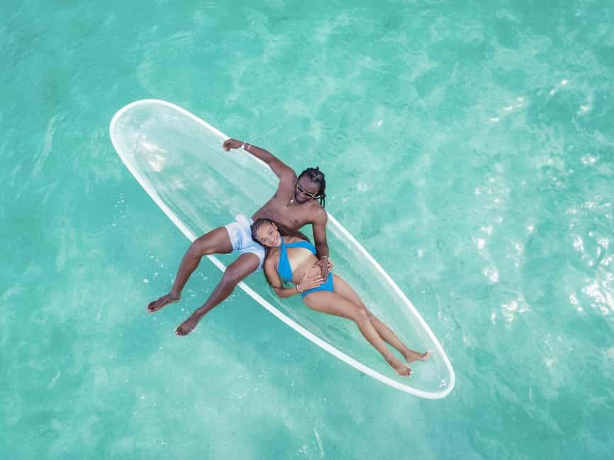 Punta Cana: Single Clear Kayak Photoshoot - The first minutes: meeting the crew and choosing your look
