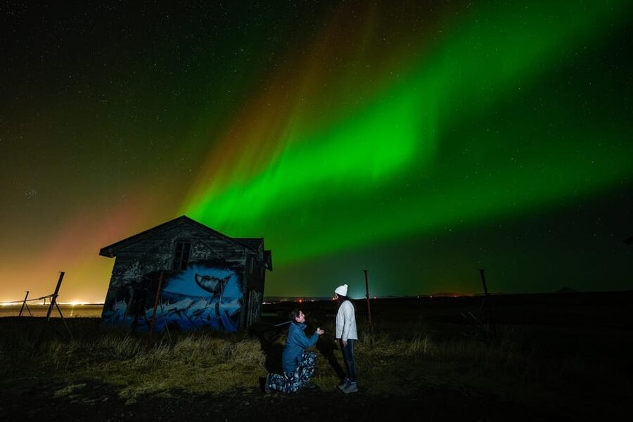Reykjavik: Northern Lights Tour with Private Photographer - Key points at a glance