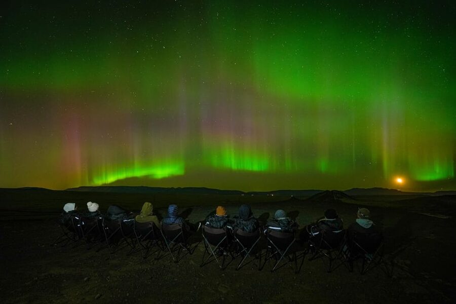 Reykjavik: Northern Lights Tour with Private Photographer - Why this Reykjavik aurora tour is different