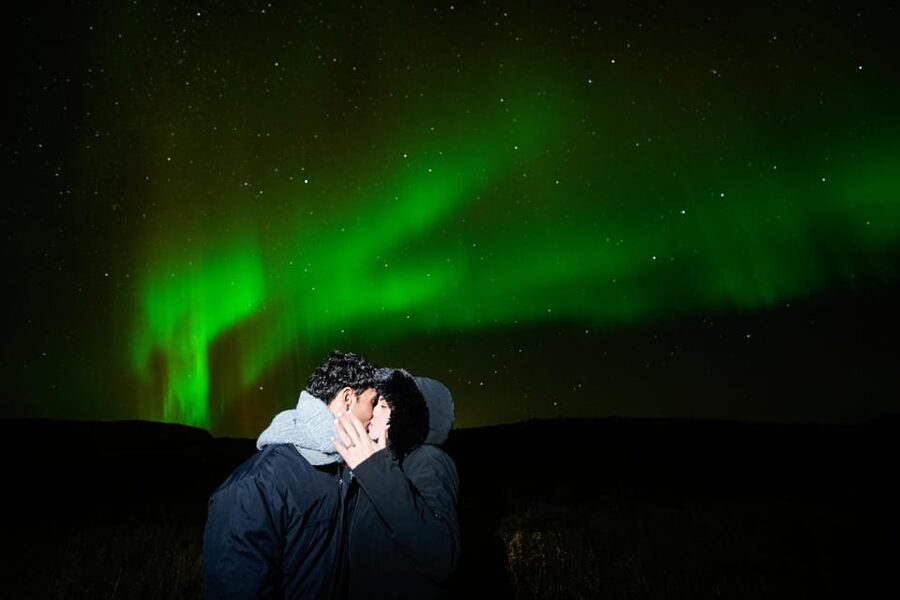 Reykjavik: Northern Lights Tour with Private Photographer - The guide makes or breaks the evening