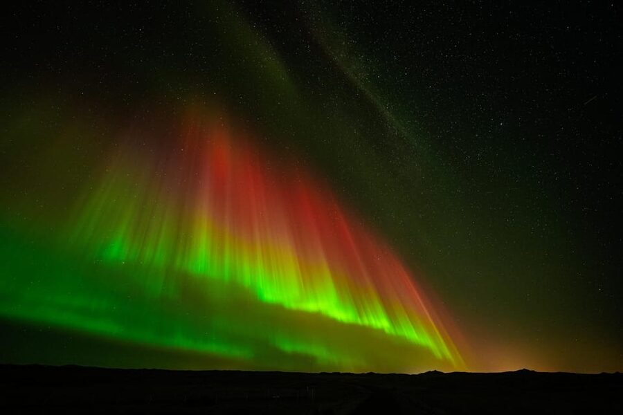 Reykjavik: Northern Lights Tour with Private Photographer - Who should book this experience