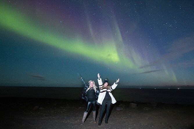 Reykjavik Private Northern Lights Tour with Pro Photographer - How the private format changes the evening
