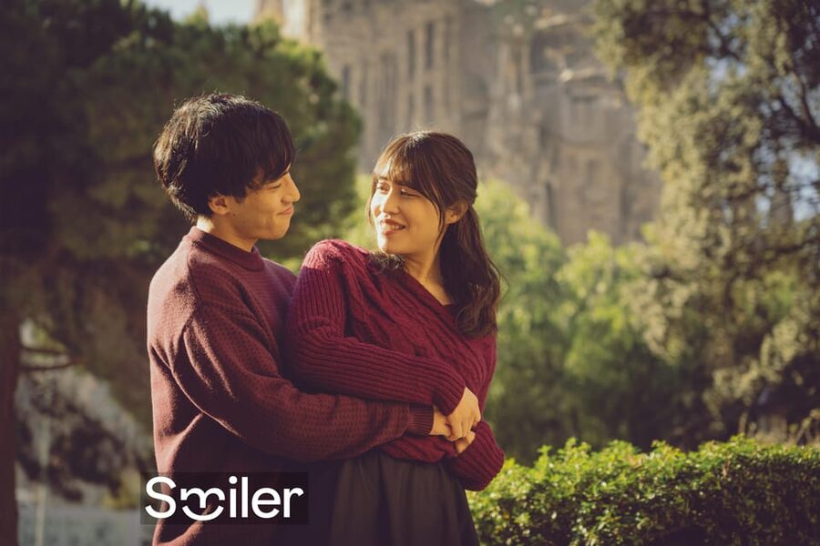 Romantic Photoshoot Experience for Couples in Barcelona - How the Photographer Shapes the Session