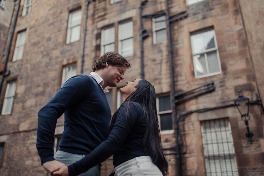 Romantic Photoshoot Experience for Couples in Edinburgh - The photographer makes the difference