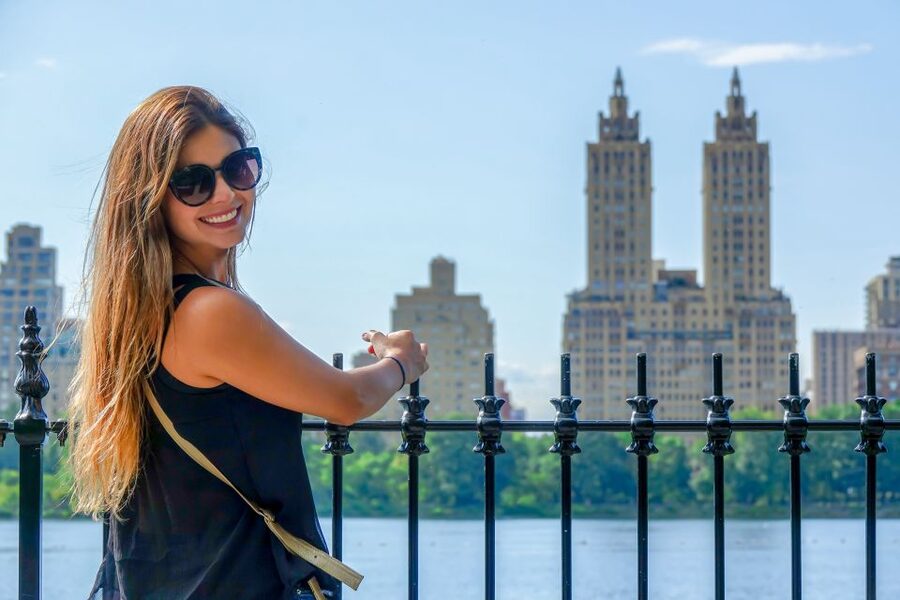 Romantic Photoshoot Experience for Couples in New York - Who should book this experience?