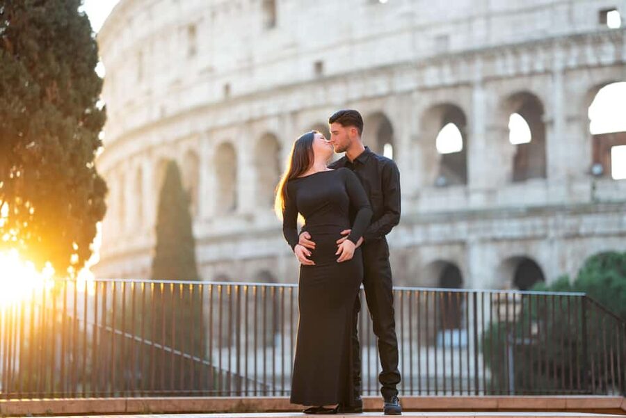 Rome: Colosseum Photoshoot – Private Session - Colosseum viewpoints without buying an entrance ticket