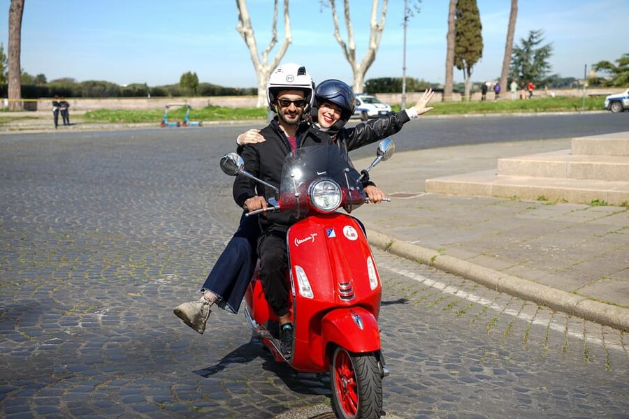 Rome: Explore the City by Vespa with an Optional Photoshoot - Circus Maximus and the road toward the Aventine