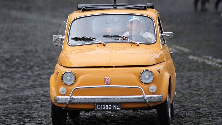 Rome: Fiat Cinquecento Vintage Photography Service - Is $88 a good value?