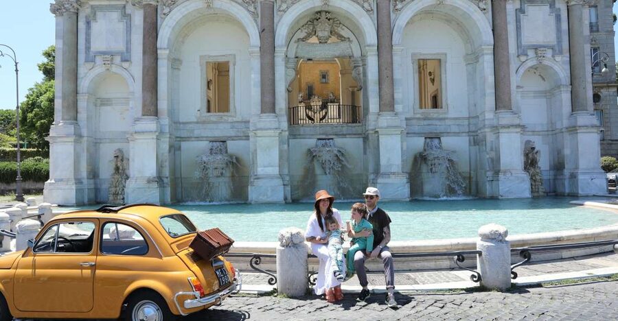 Rome: Fiat Cinquecento Vintage Photography Service - The guides make the difference