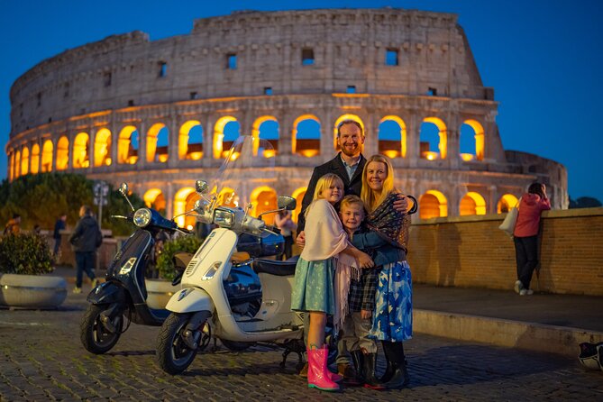 Rome: Night & Day Photoshoot in Rome with Pro Photographer - Walking, Vespa, or vintage Fiat 500