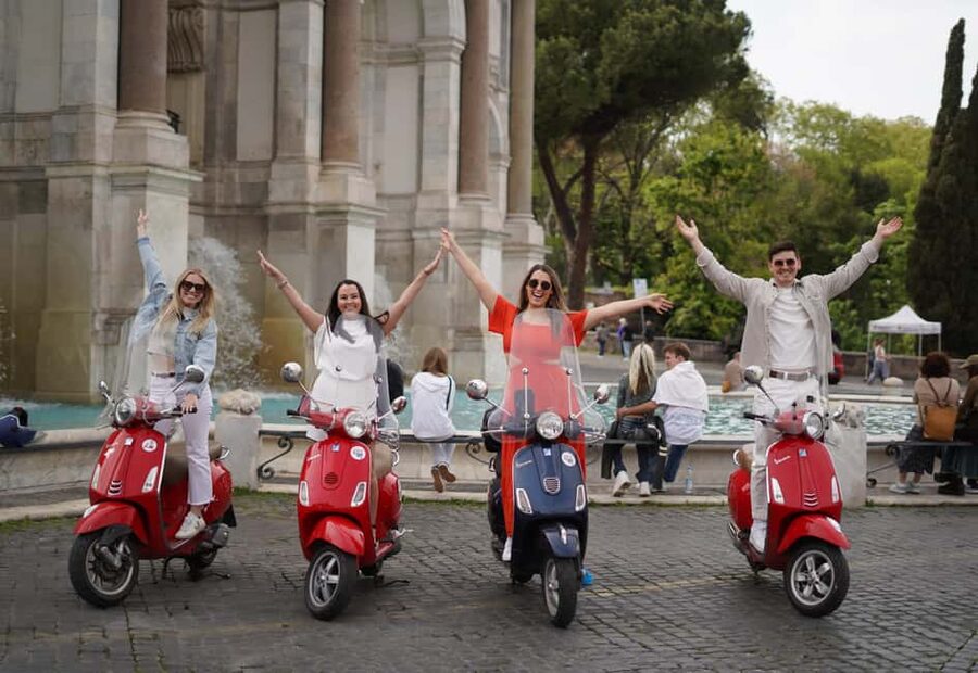 Rome: Photography Service by Vespa Scooter - From the Circus Maximus to the Orange Garden