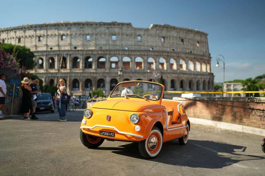 Rome: Photoshoot Service with Vintage Fiat 500 - Private or Small Group: Which Works Best?