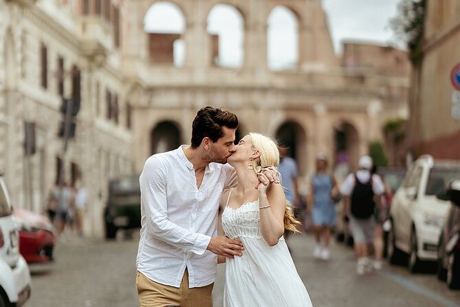 Rome: Private Colosseum Photoshoot with Local Photographer - Colosseum portraits, usually the 30-minute starting point